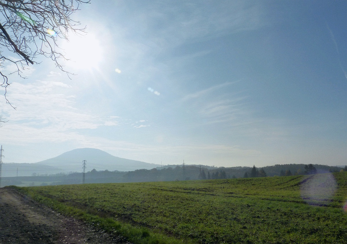 P1020516w-Říp.jpg