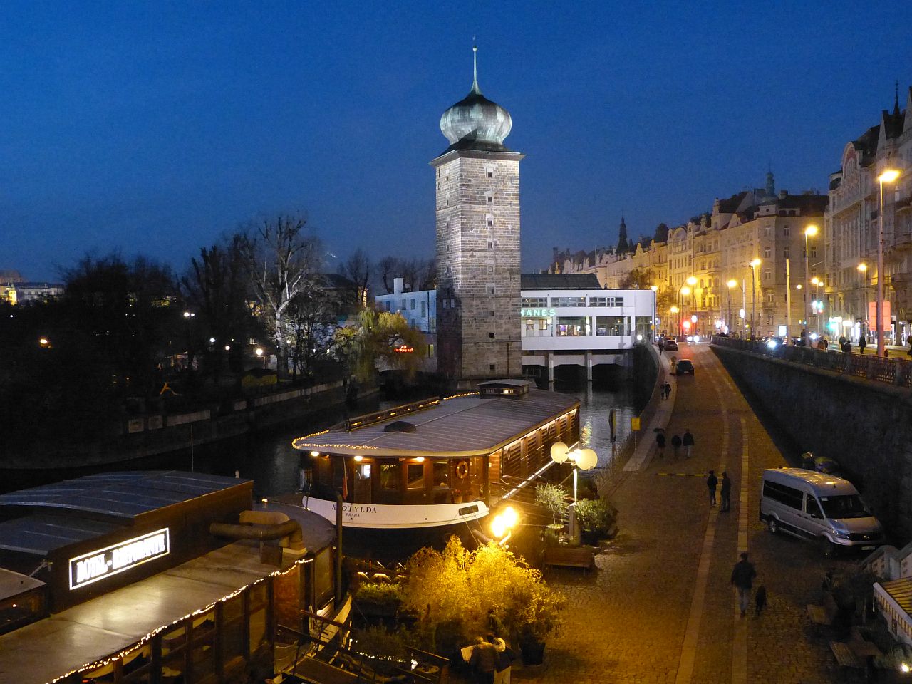 P4290147.jpg